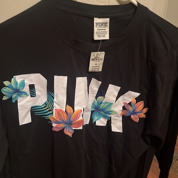 NWT embroidered VS PINK tee - Picture 2 of 6